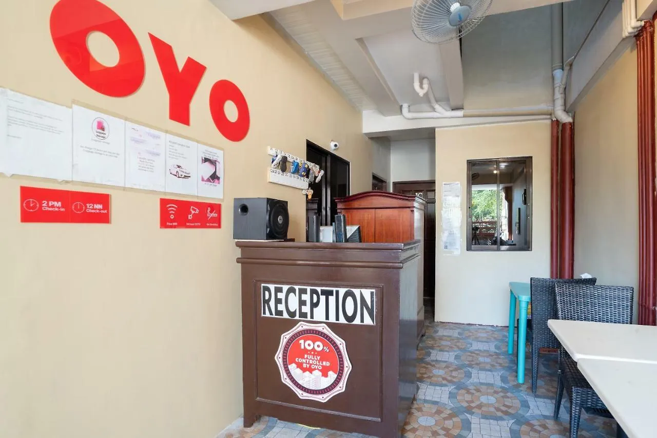 Oyo 164 Antoine'S Despacito Hotel Paranaque City 2*,  Philippines